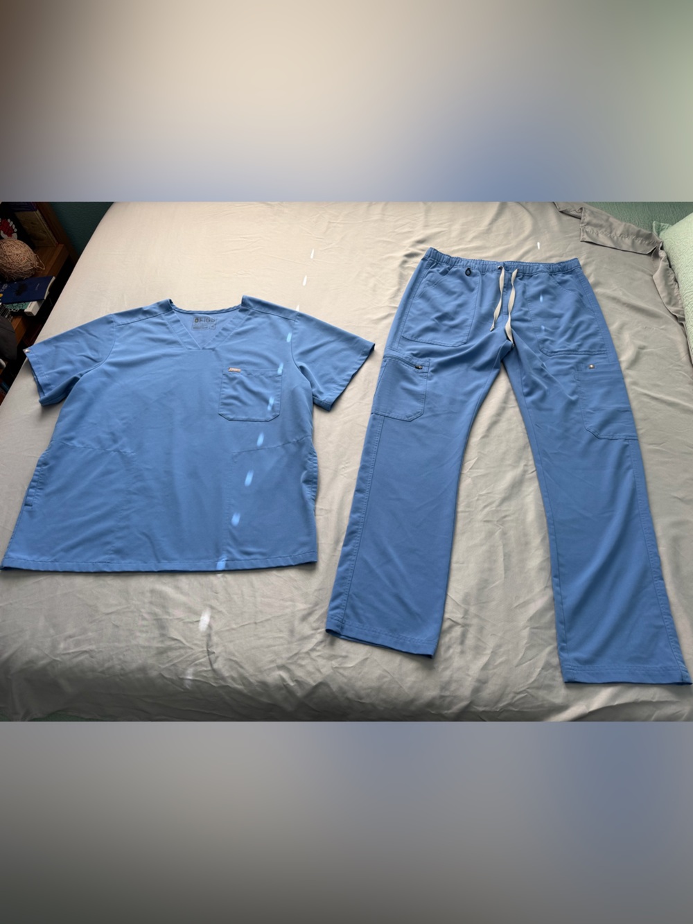 Figs Men’s Ceil Blue Scrub Set - Chisec Top and Cairo Pants
